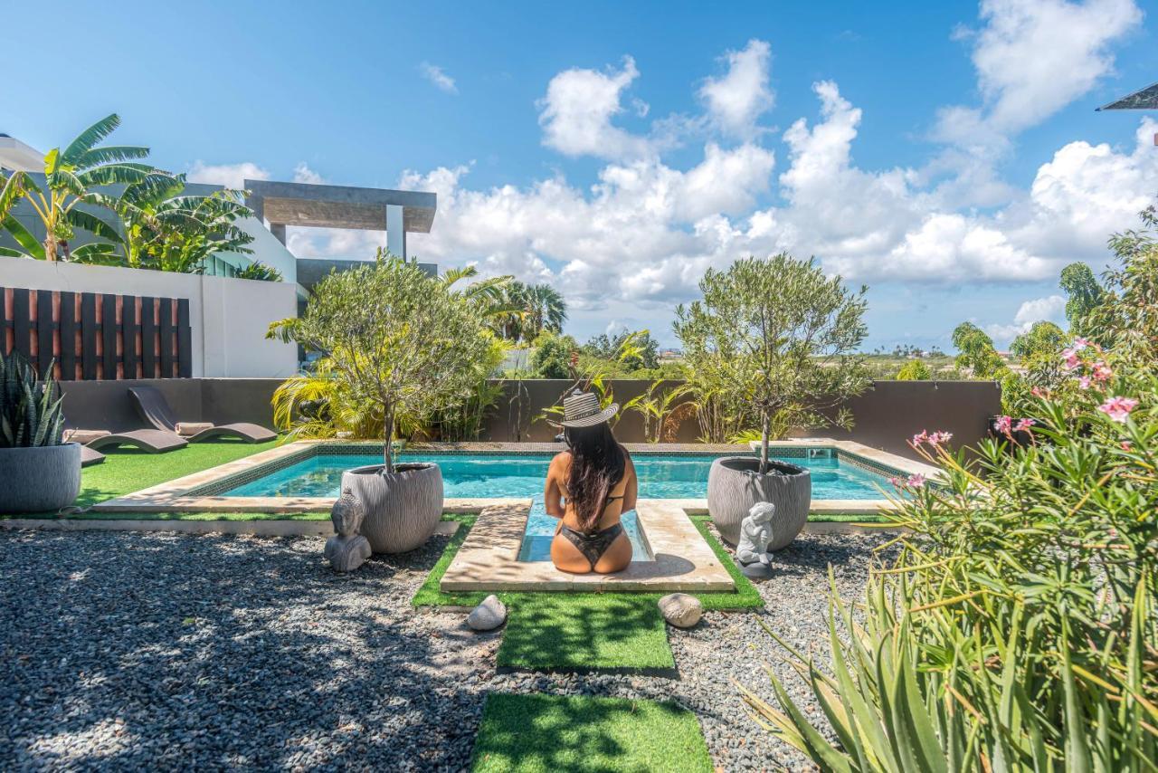 Lama Y Solo Unique Private Room Walking Distance To The Beach Palm Beach Екстер'єр фото